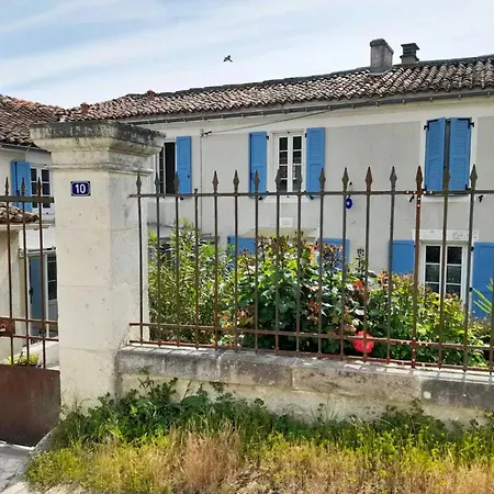 Les Hirondelles * Archiac