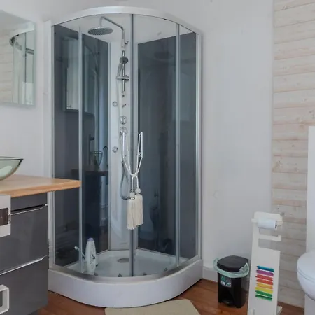 Les Hirondelles Ferienhaus *